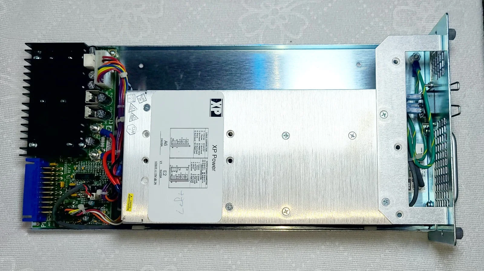 ABB PHARPS32200000 MPS III Güç Modülü F8-G2B9B3B6 – ön görünüm