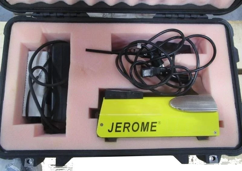 AMETEK Jerome J405 Quecksilberdampf-Analysator – Vorderansicht