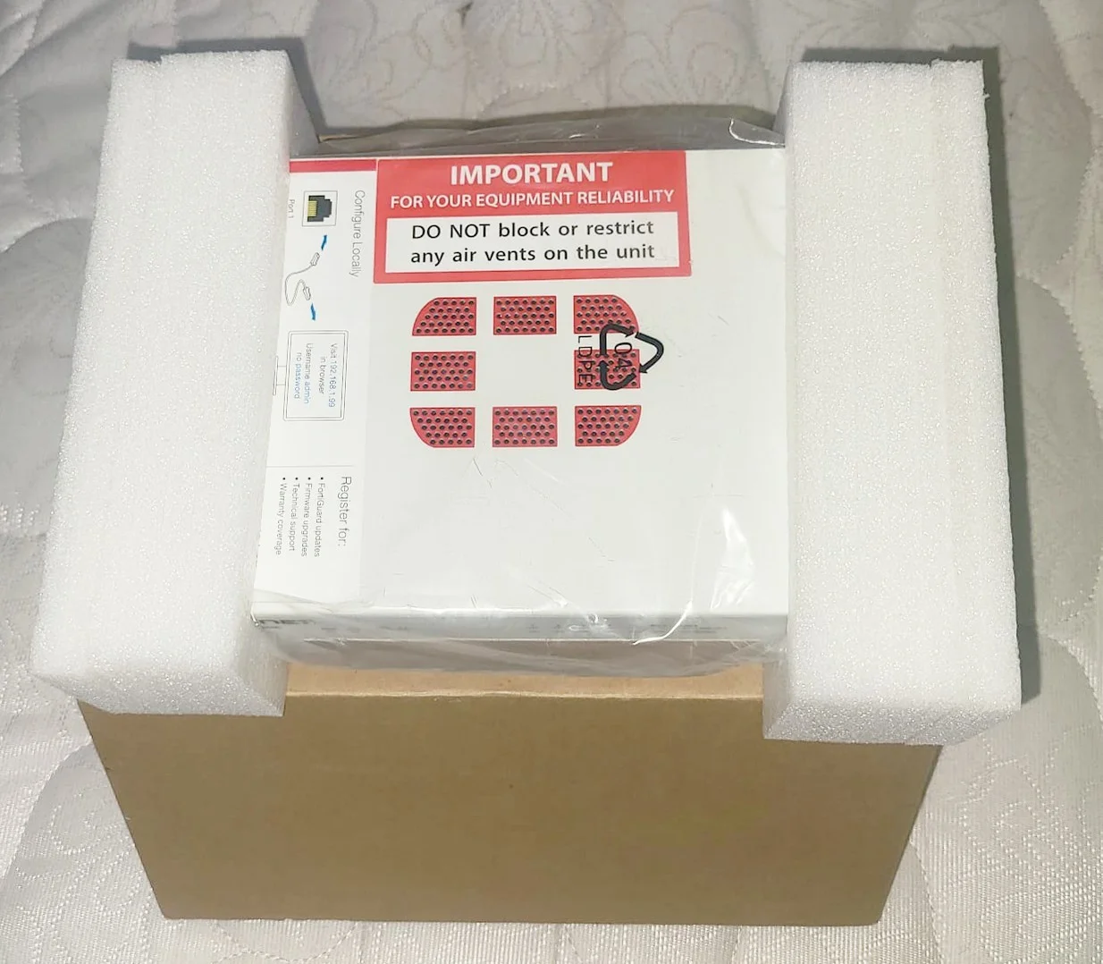 Fortinet FortiGate 50E Netzwerk-Sicherheitsfirewall P17464-03-03 – Vorderansicht