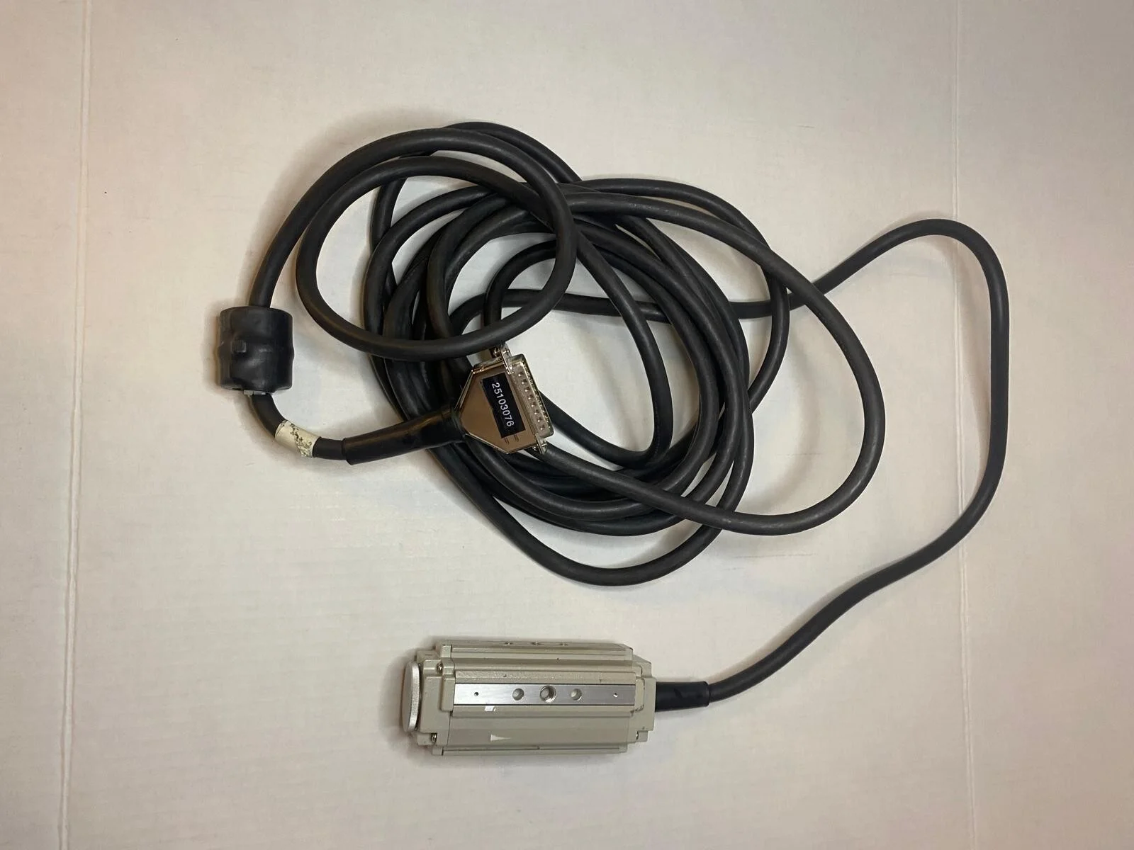 Photron FASTCAM PCI R2 Hochgeschwindigkeitskamera – Vorderansicht