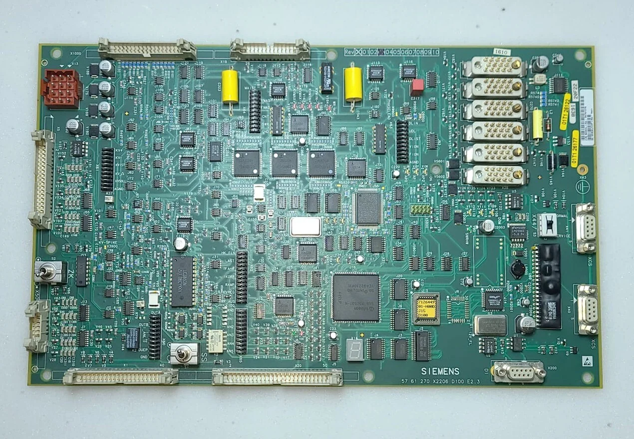 Siemens Multix X2206 D100 E2.3 Radiologie-Steuermodul 05761270 – Vorderansicht