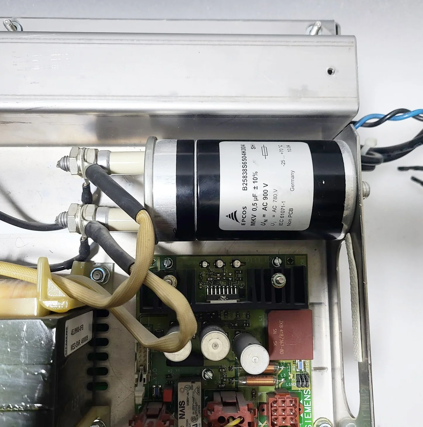 Siemens X2169 D110 E1 05759720 3773897 Module – Vorderansicht