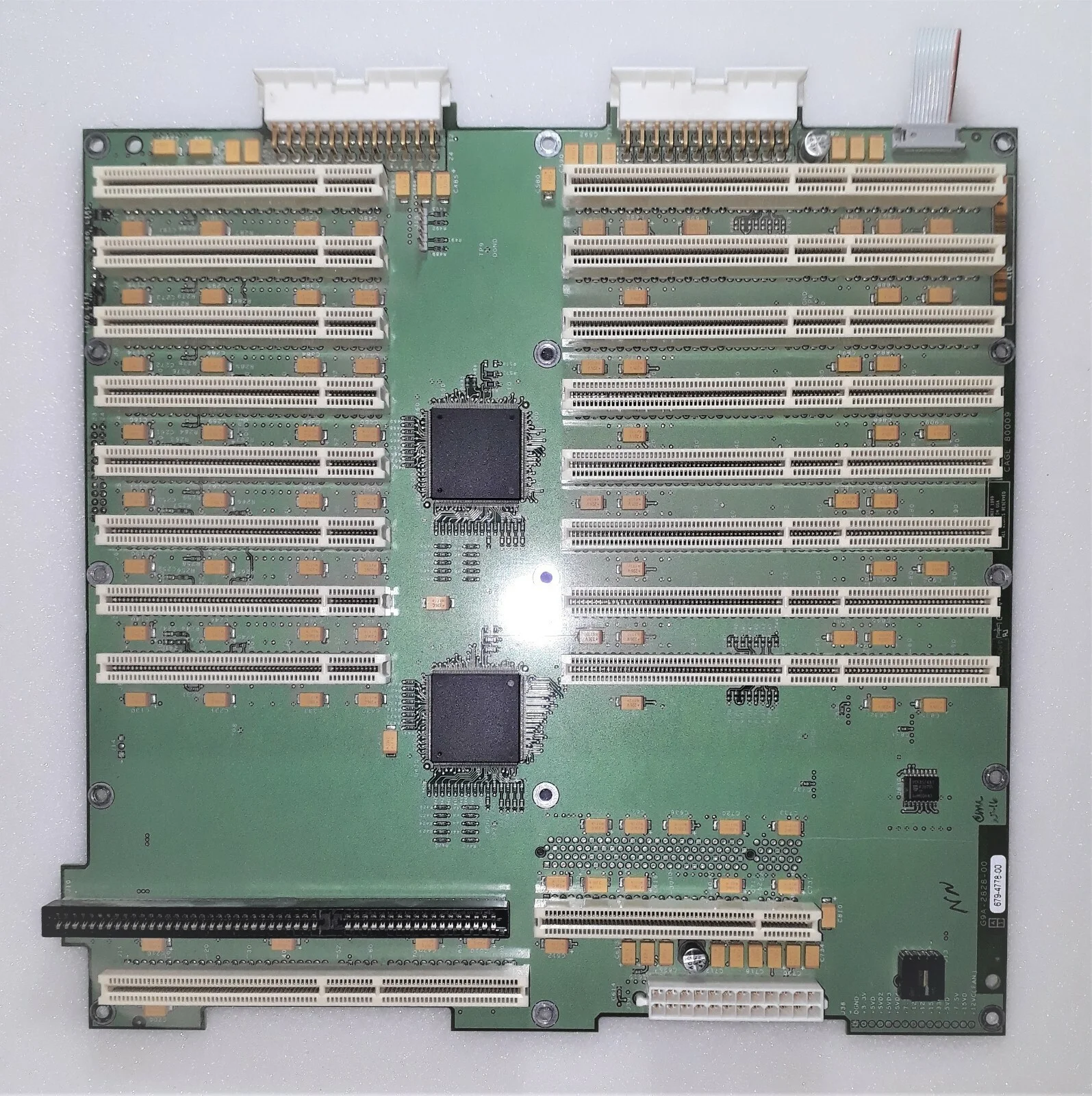 Tektronix MTS300 Backplane 679-4778-00 – Vorderansicht