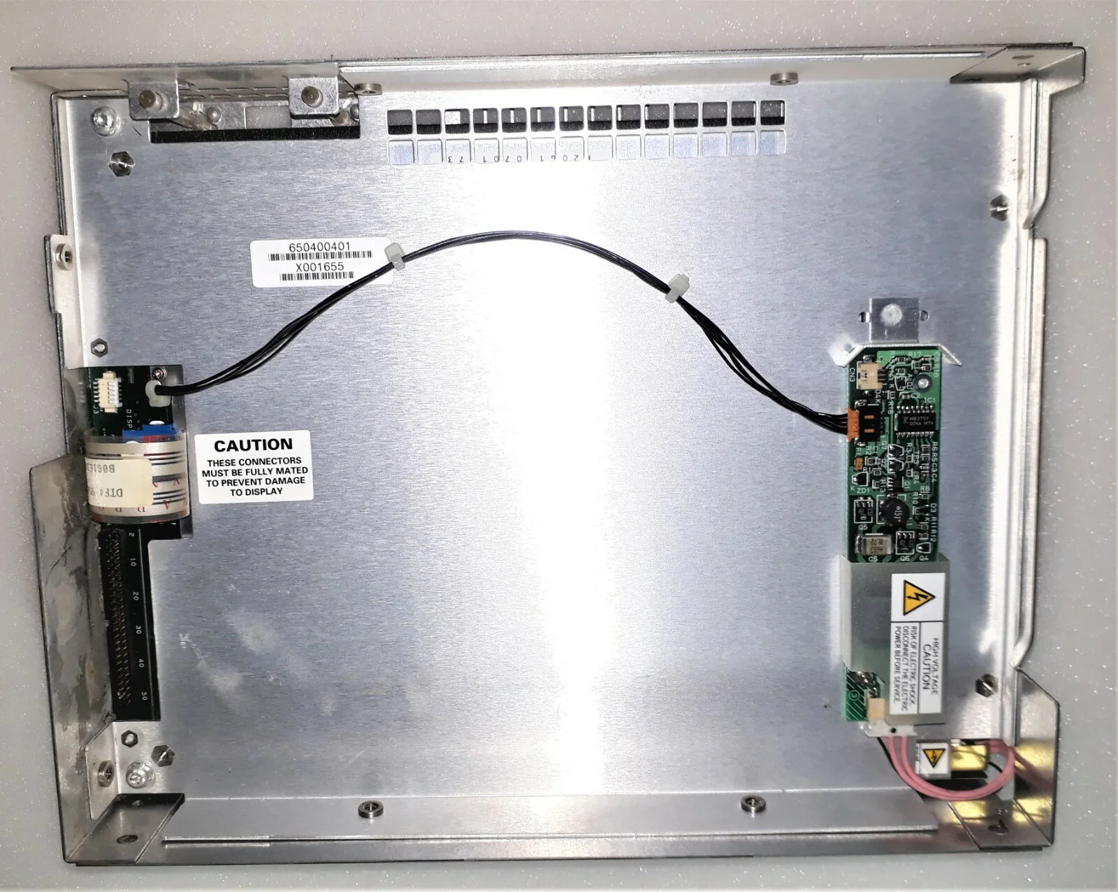 Tektronix MTS300 LCD-Bildschirm 650400401-X001655 – Vorderansicht